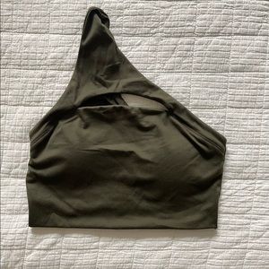 alphalete sports bra